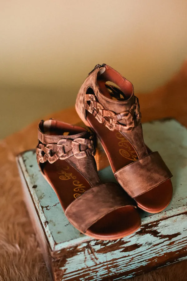 Hippie Hollow Distressed Genuine Leather Sandals ✙ON SALE NOW✙