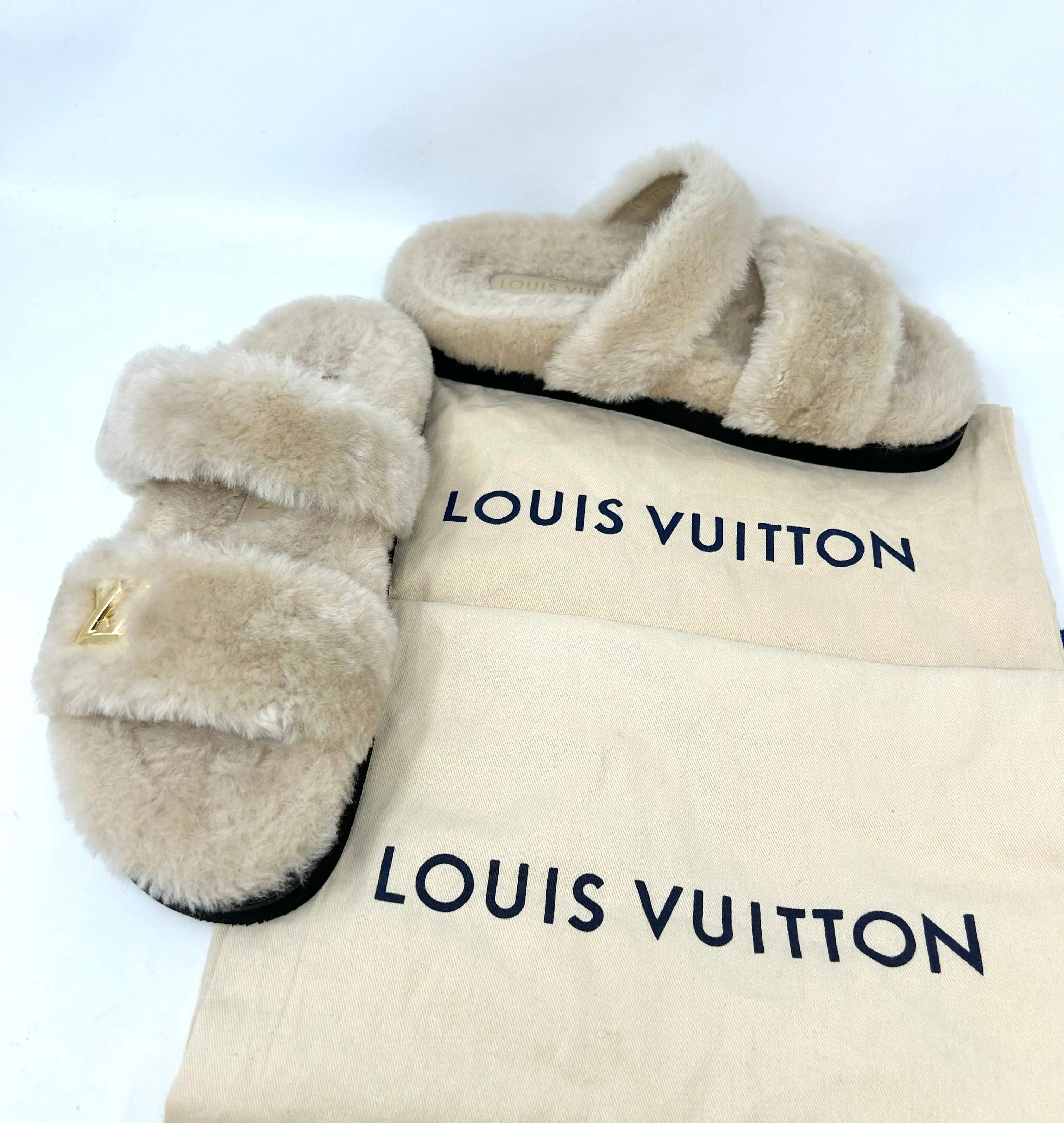 Louis Vuitton Sunset Comfort Nude Shearling Flat Mules 38 UK 5