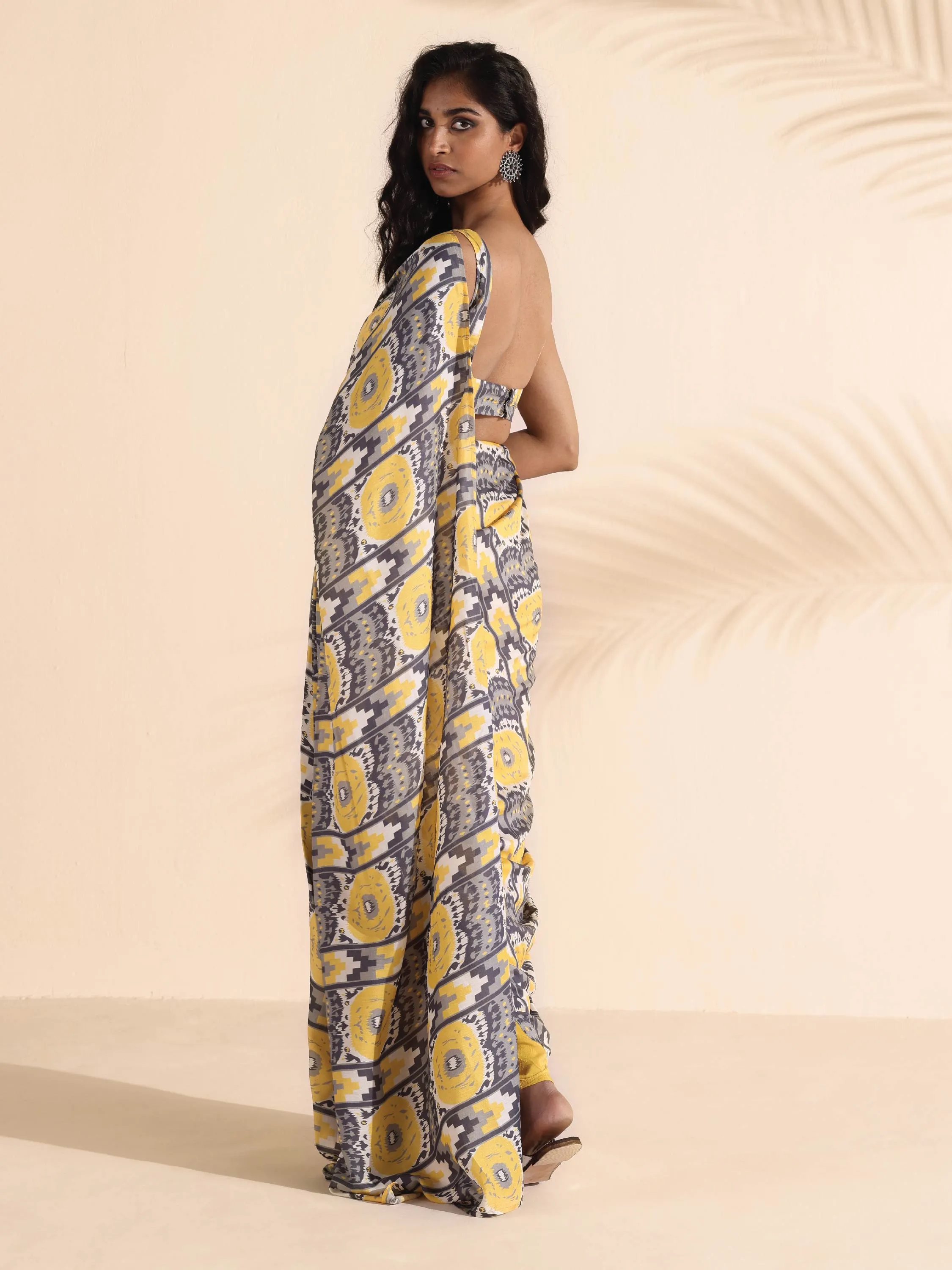 trueBrowns Yellow Muslin Ikat Ready to Wear Saree